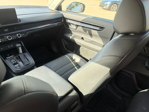 Used 2025 Honda CR-V EX-L image 30