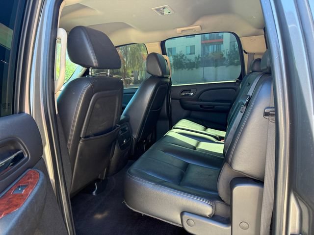 Used 2008 Chevrolet Silverado 2500 LTZ w/ Suspension Package, Off-Road AWD/4WD image 28