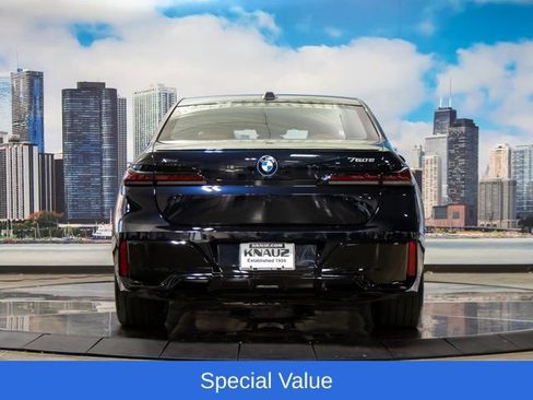 Used 2025 BMW 750e xDrive w/ Executive Package AWD/4WD image 11