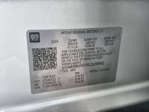 Used 2025 Chevrolet Traverse High Country w/ LPO, Floor Liner Package FWD image 33