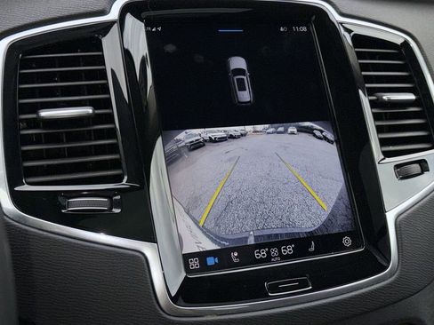 Used 2024 Volvo XC90 B5 Plus image 7