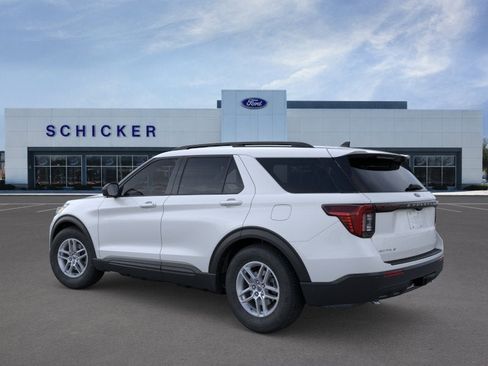 New 2026 Ford Explorer Active AWD/4WD image 4