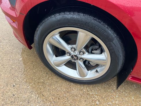 Used 2008 Ford Mustang GT RWD image 13
