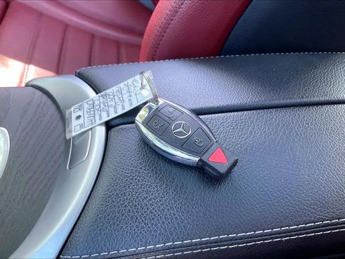 Used 2017 Mercedes-Benz C 300 4MATIC Sedan image 14
