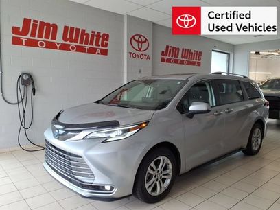 Certified 2023 Toyota Sienna Platinum