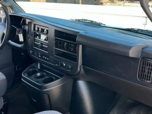 Used 2017 Chevrolet Express 2500 LT w/ LT Preferred Equipment Group image 14