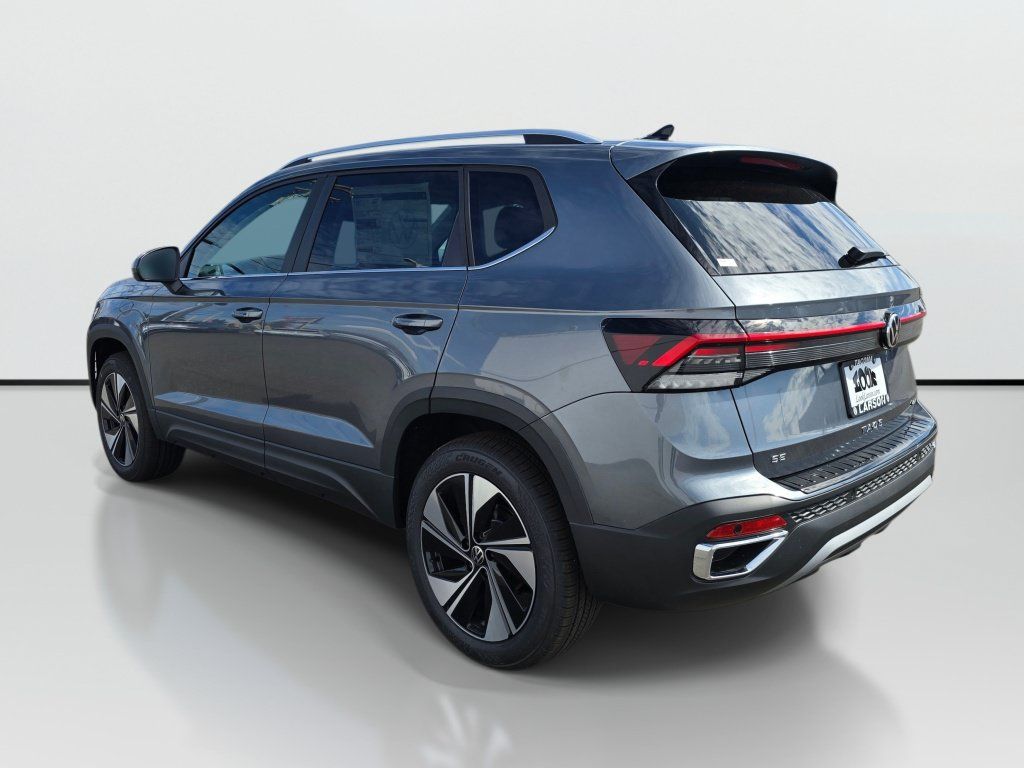 New 2026 Volkswagen Taos SE AWD/4WD image 5