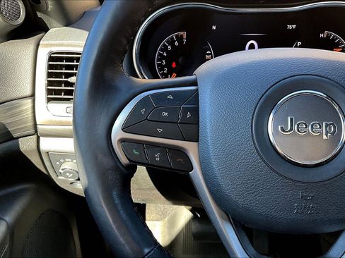 Certified 2021 Jeep Grand Cherokee Laredo X image 18