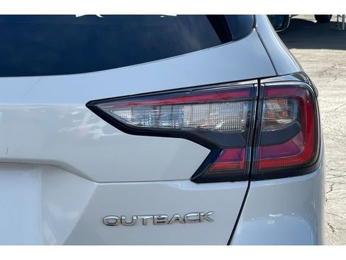 Certified 2022 Subaru Outback Premium image 15