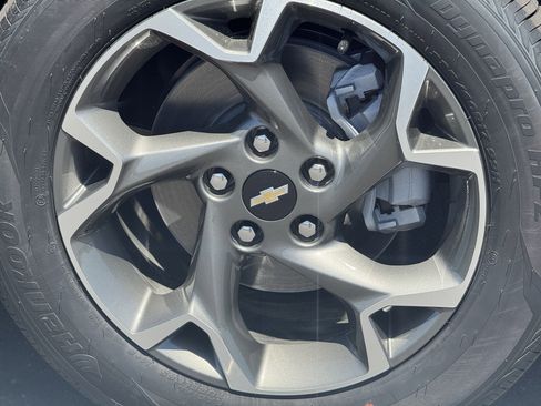 New 2025 Chevrolet Trax LT w/ LT Convenience Package image 7