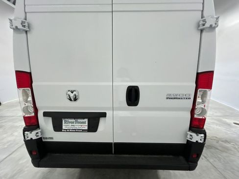 New 2026 RAM ProMaster 2500 w/ Convenience Group FWD image 7