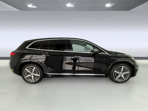 Used 2023 Mercedes-Benz EQS 580 4MATIC SUV image 6