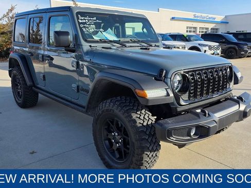 Used 2025 Jeep Wrangler Willys image 7