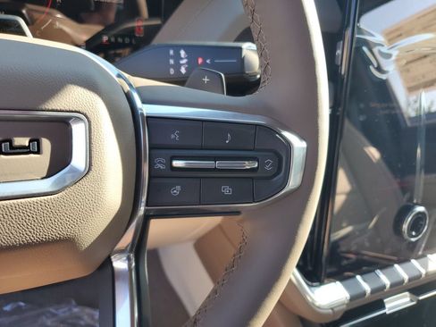 New 2026 GMC Yukon Denali w/ Denali Reserve Package AWD/4WD image 27