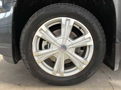 Used 2017 GMC Terrain SLE w/ Convenience Package image 18