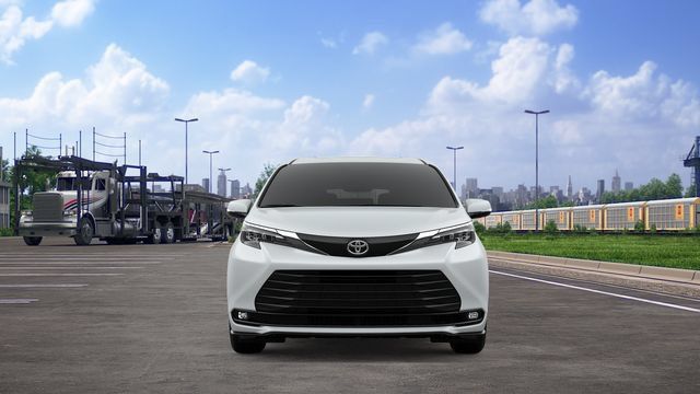 New 2026 Toyota Sienna XLE FWD image 2