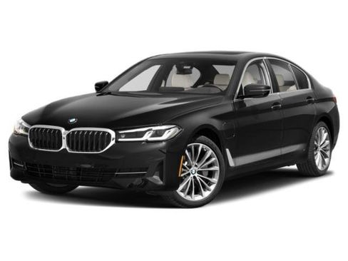 Used 2021 BMW 530e w/ Parking Assistance Package RWD image 5