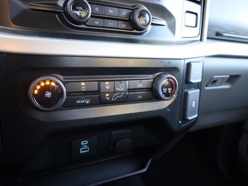 Used 2022 Ford F150 XLT image 25