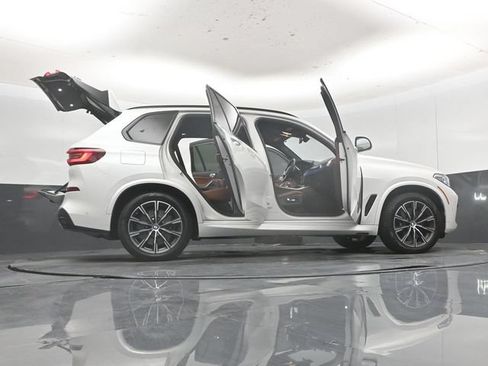 Used 2023 BMW X5 M50i w/ Executive Package AWD/4WD image 64