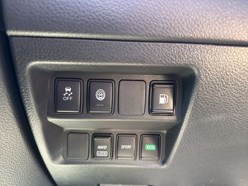 Used 2020 Nissan Rogue S w/ Special Edition Package AWD/4WD image 33