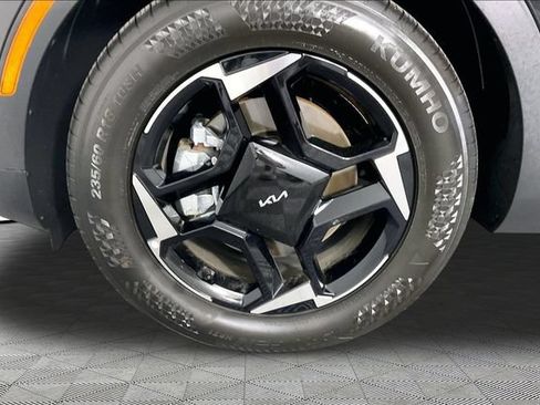 Certified 2026 Kia Sportage EX FWD image 30