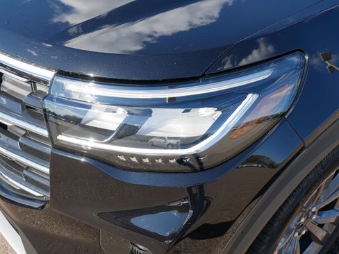Used 2026 Ford Explorer Active w/ Active Comfort Package AWD/4WD image 16