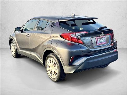 Used 2021 Toyota C-HR LE image 6