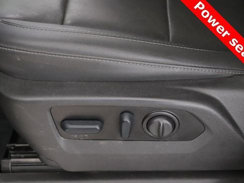 Used 2022 Chevrolet Silverado 2500 LTZ w/ LTZ Premium Package image 18