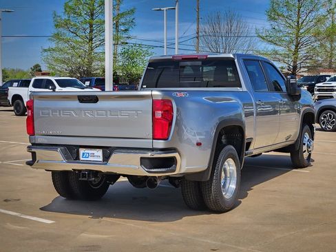 New 2026 Chevrolet Silverado 3500 LT AWD/4WD image 3