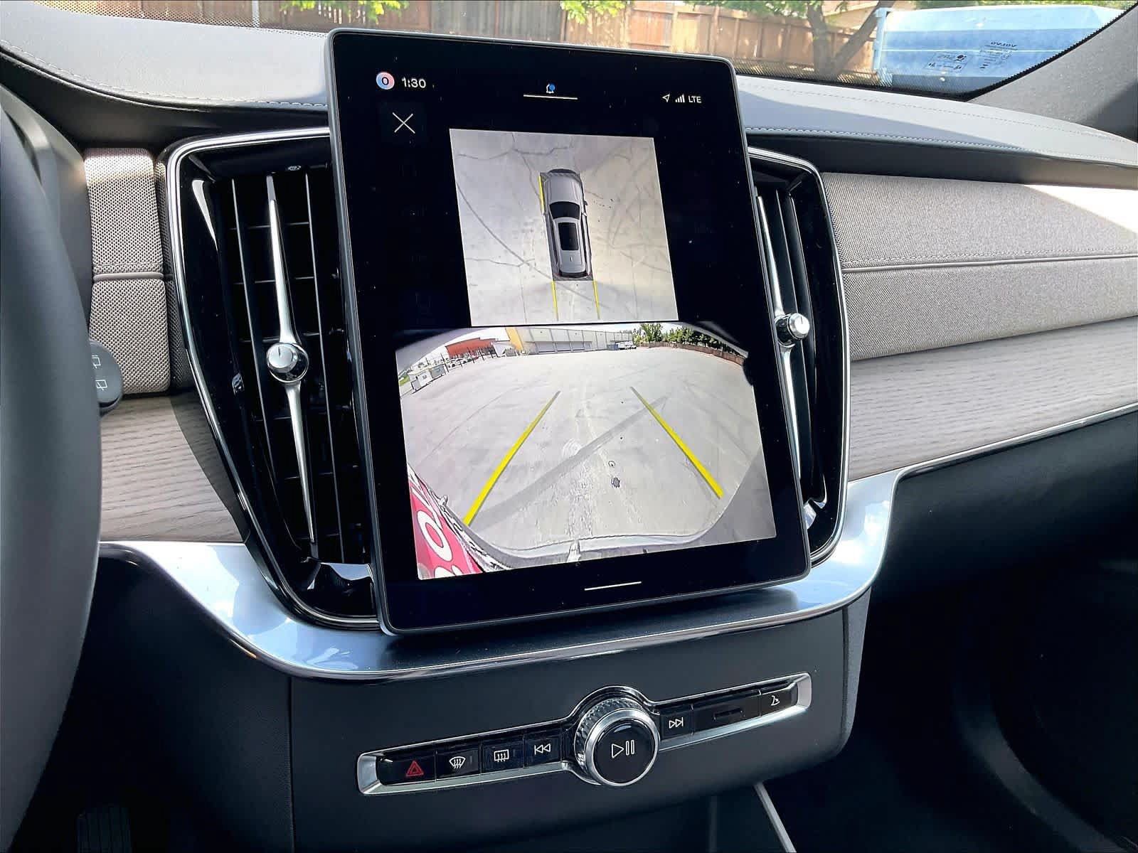 New 2026 Volvo XC90 T8 Plus w/ Protection Package Premier AWD/4WD image 20