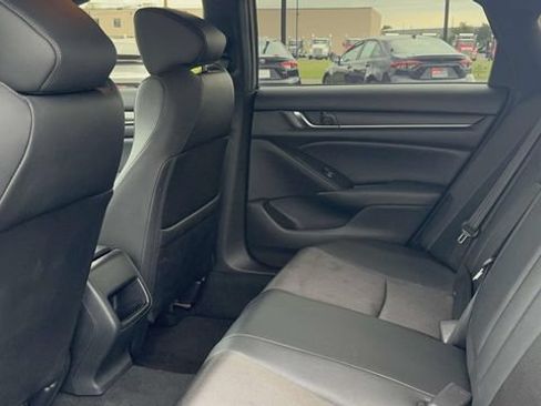 Used 2019 Honda Accord Sport image 8