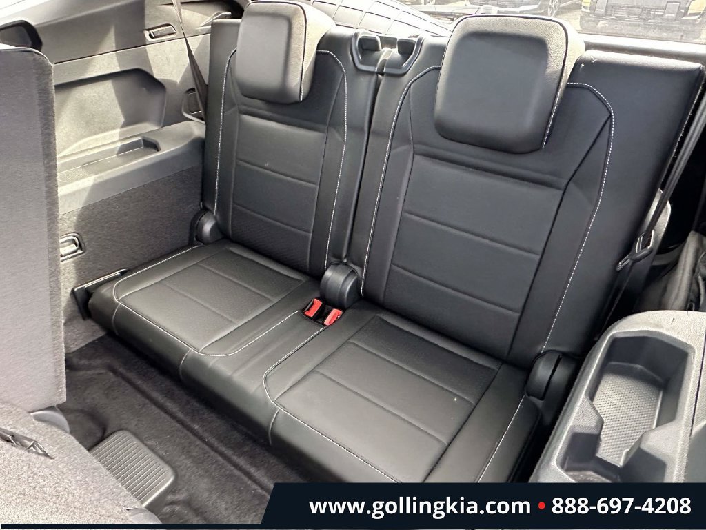 Used 2021 Volkswagen Tiguan SE R-Line FWD image 9