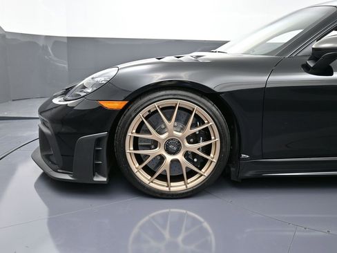 New 2025 Porsche 718 Cayman GT4 RS image 12