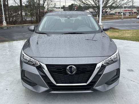 Used 2023 Nissan Sentra S image 3
