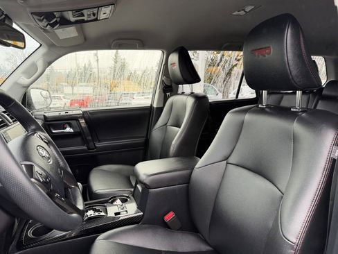 Used 2022 Toyota 4Runner TRD Off-Road Premium image 15