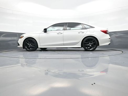 Used 2023 Honda Civic Sport image 32