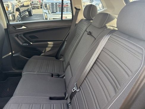 Used 2022 Volkswagen Tiguan S image 23