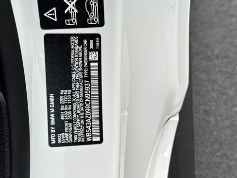 Used 2024 BMW M4 xDrive Competition w/ Executive Package image 39