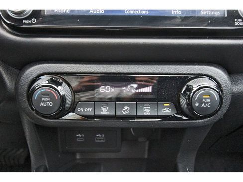 Used 2023 Nissan Kicks SR FWD image 25