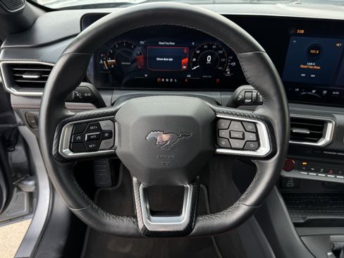 Used 2024 Ford Mustang Premium image 13