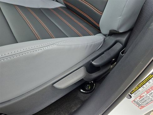 New 2024 Nissan Kicks SR w/ SR Premium Package image 20