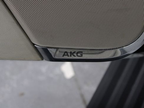 Used 2021 Cadillac Escalade Premium Luxury Platinum w/ Heavy-Duty Trailer Package image 46