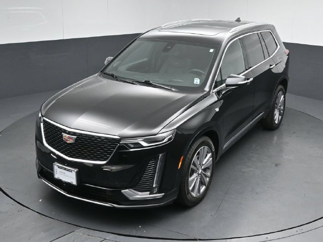 Used 2025 Cadillac XT6 Premium Luxury w/ Technology Package AWD/4WD image 48