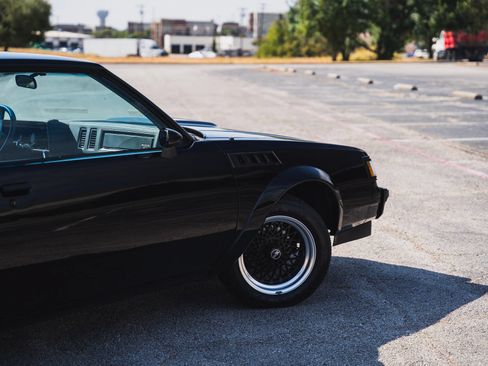 Used 1987 Buick Regal Coupe RWD image 23