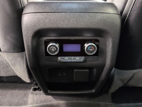 Used 2026 Buick Enclave Preferred w/ Power Package AWD/4WD image 23