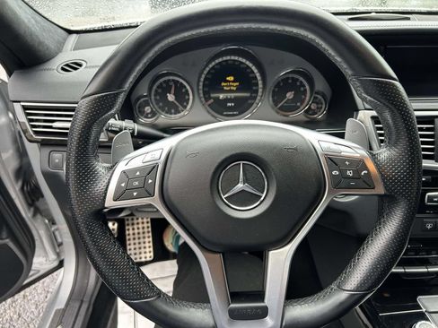 Used 2013 Mercedes-Benz E 63 AMG Sedan image 20