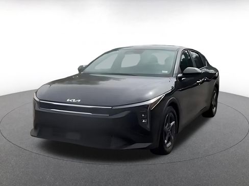 Used 2025 Kia K4 LXS FWD image 4