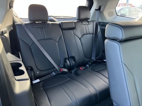 New 2025 Honda Pilot Elite image 12