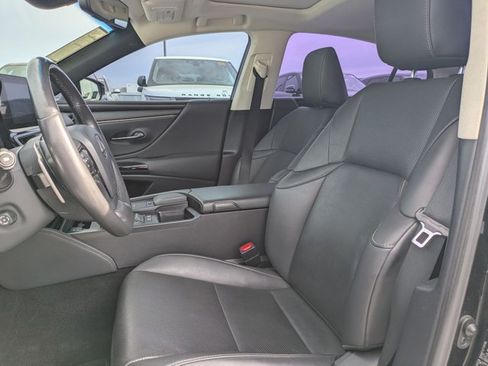 Used 2022 Lexus ES 300h w/ Premium Package FWD image 16