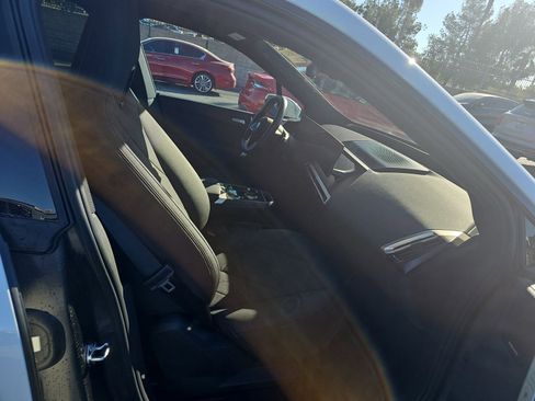 Used 2022 BMW iX xDrive50 w/ Premium Package AWD/4WD image 8